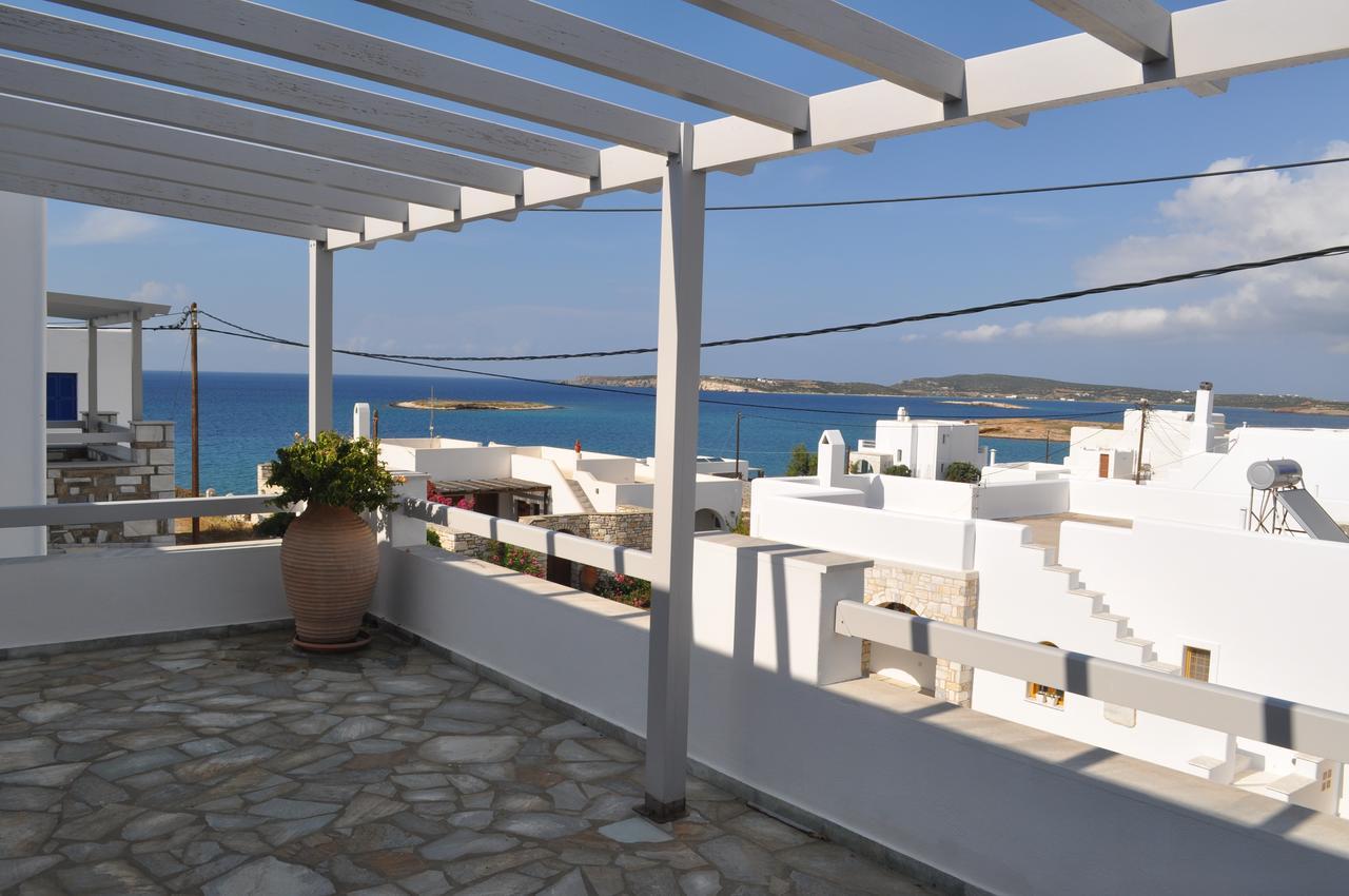 Vanna's Naousa (Paros)